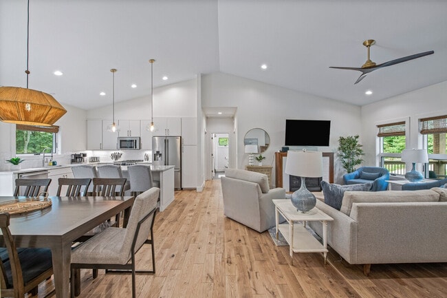 Photo - 12 Nanas Branch Dr Unit SI ID1590583P