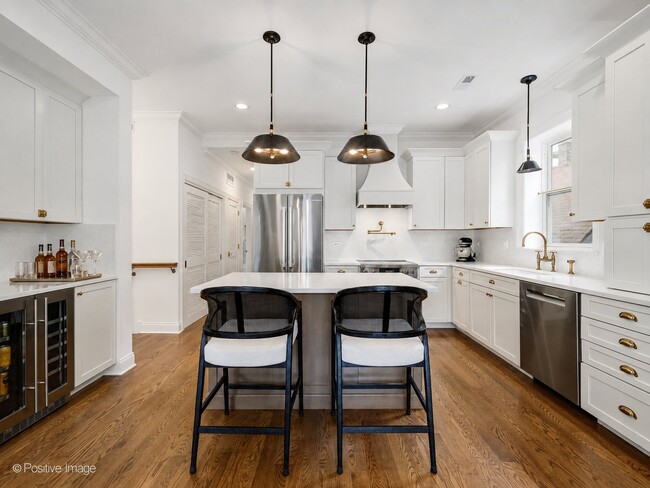 Photo - 1633 W Olive Ave Unit 2