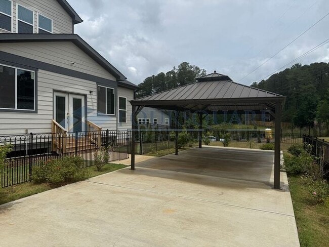 Photo - Elegant 4-Bed / 3.5-Bath Home with Main-Level Primary Suite, Quartz Kitchen & 3-Car Garage – In H...