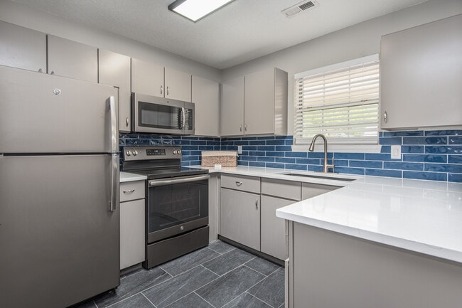 Photo - MacKenzie Place