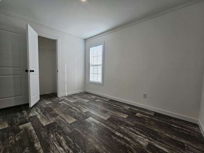 Photo - 1006 Myakka Dr