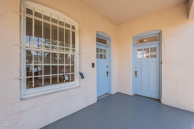 Photo - 711 E McKinley St