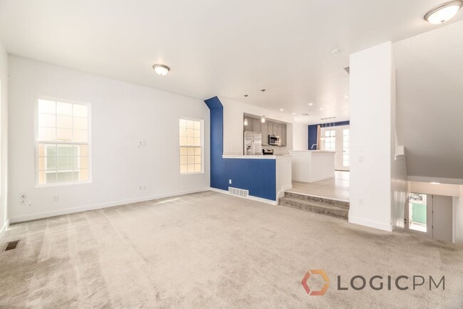 Photo - 10592 Redknife Dr