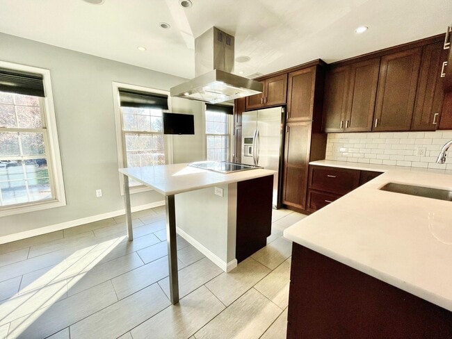 Photo - 1228 C St SE
