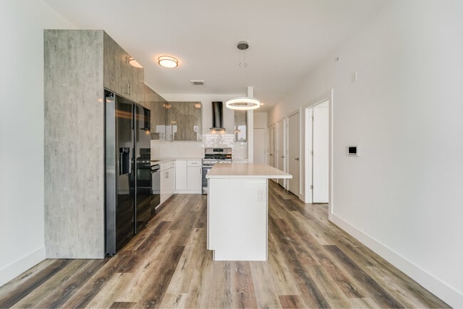 Photo - 400 69th St Unit 202