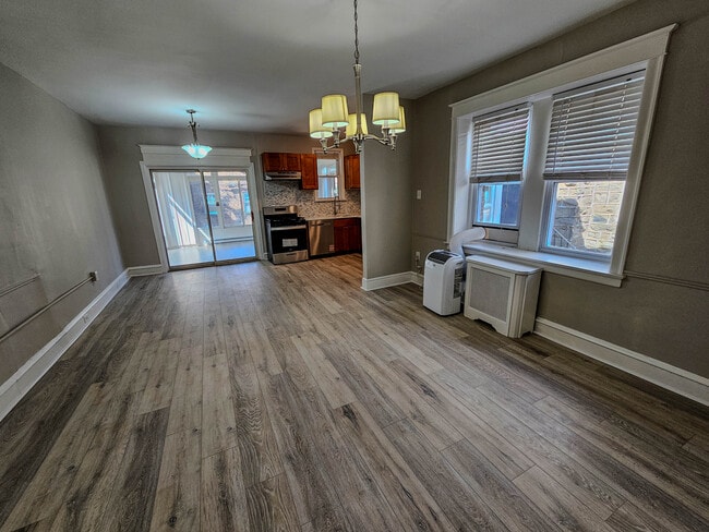 Photo - 740 Church Ln