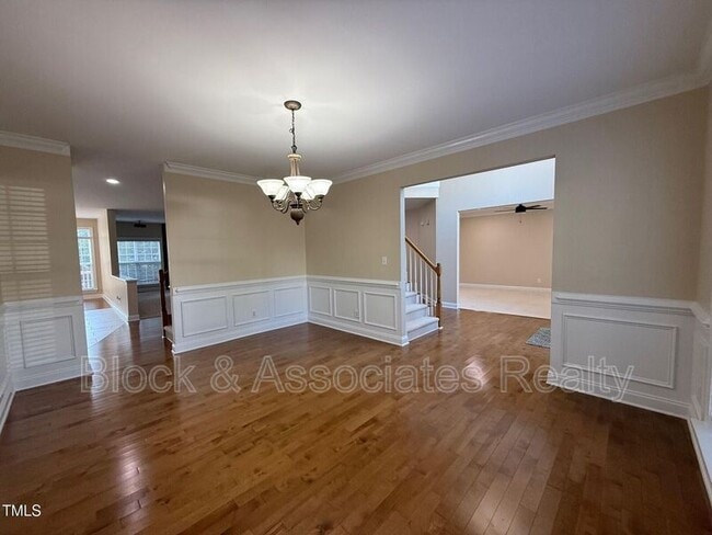 Photo - 2016 Weaver Forest Way