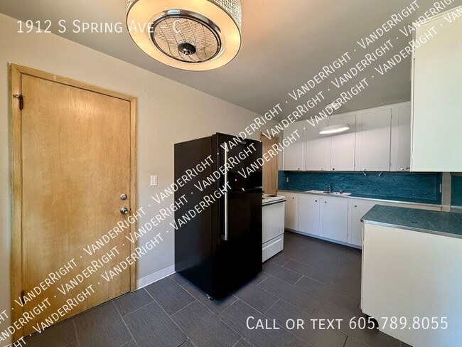 Photo - 1912 S Spring Ave Unit C