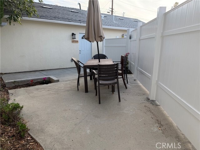 Photo - 22524 Vanowen St