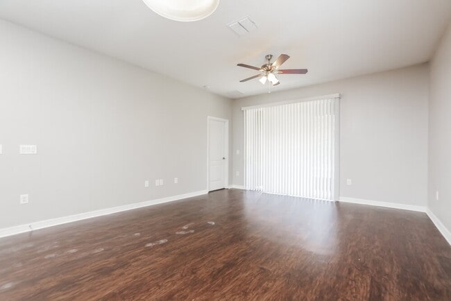 Photo - 1919 Beardsley Dr