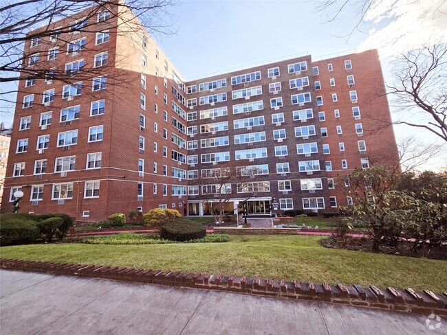 Building Photo - 164-20 Highland Ave Unit 8F Rental