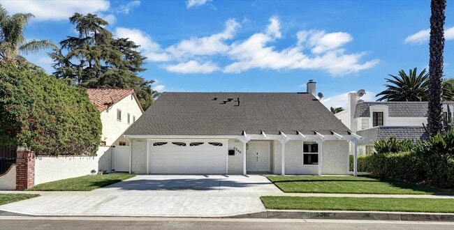 Building Photo - 5346 Tyrone Ave