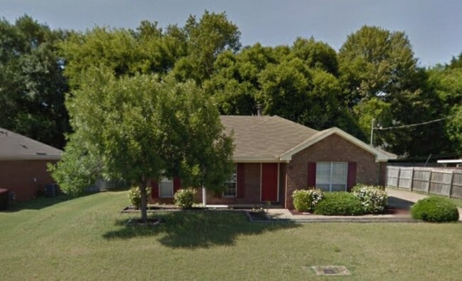 83 Mossey Ln
