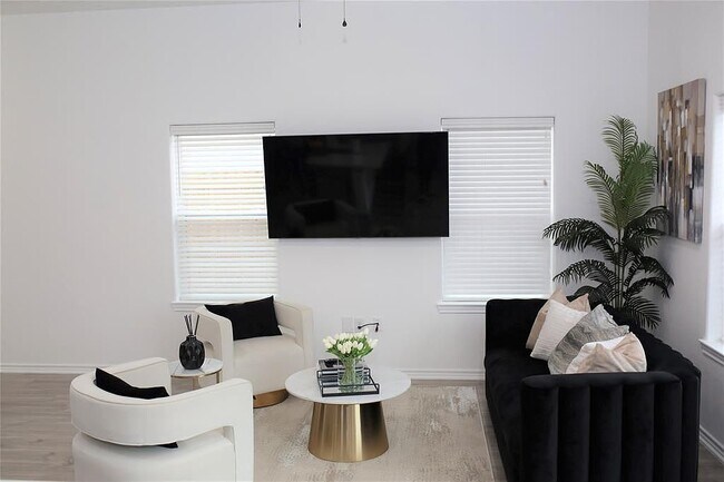 Photo - 10213 Ashville Dr