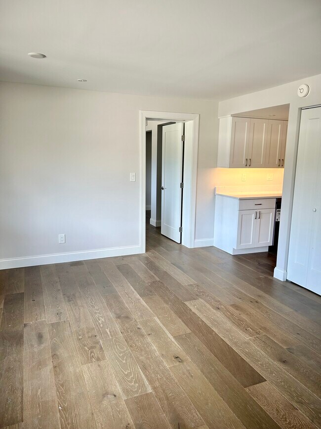 Photo - 3410 Gulf Shore Blvd N Unit 100