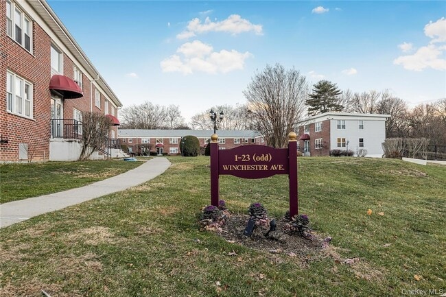Photo - 15 Winchester Ave Unidad 1B