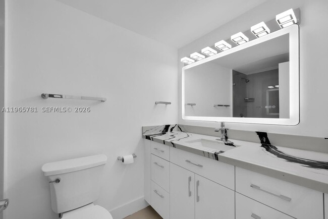 1000 West Dr Unit 301