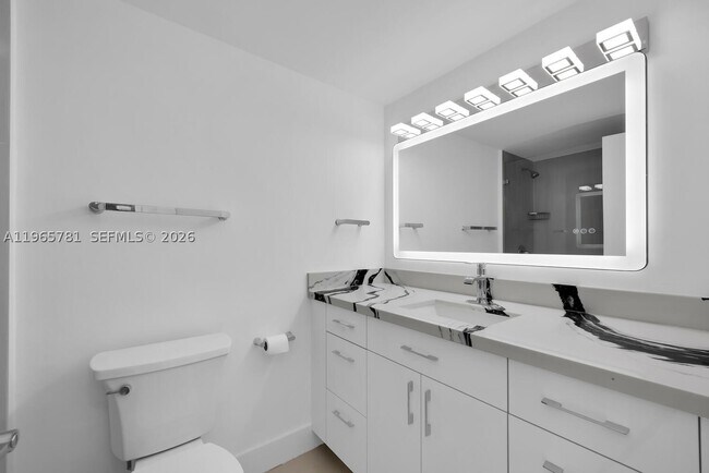 Photo - 1000 West Dr Unit 301
