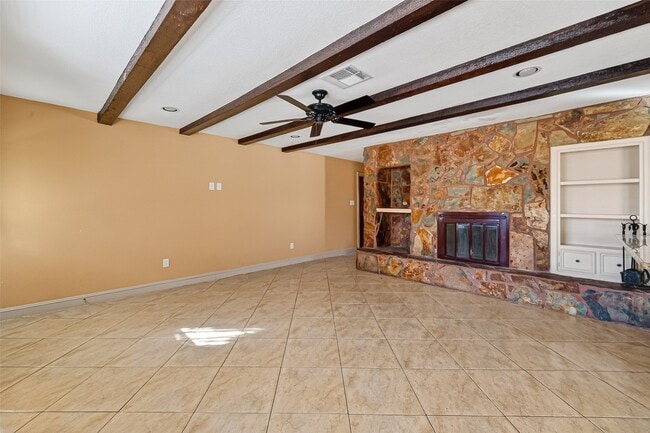 Building Photo - 6231 S Briar Knoll Dr