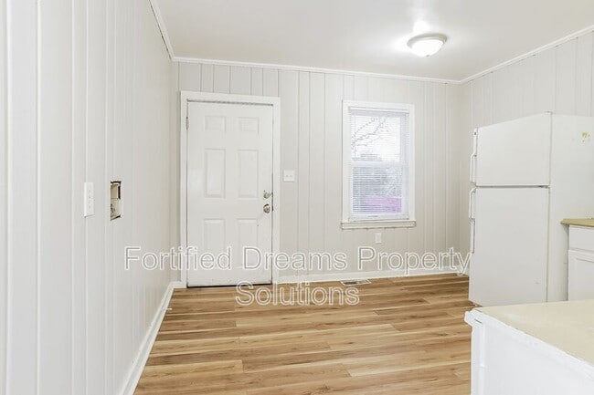 Photo - 401 Gregory St SW