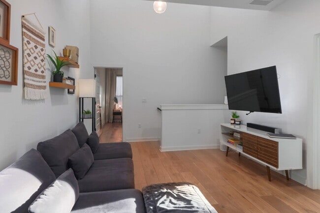 Photo - Spacious 3-Bedroom Townhouse Retreat! Unidad #3
