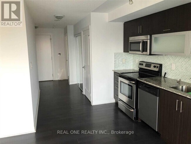 Photo - 2015 Sheppard Ave E Unit 306