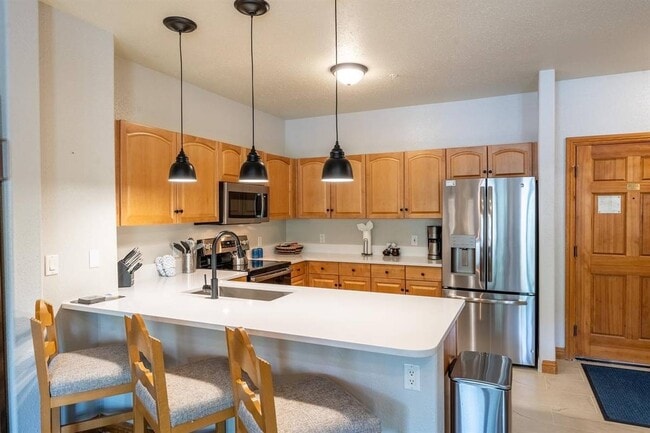 Building Photo - 22714 US Highway 6 Unit Hidden River Lodge Rental