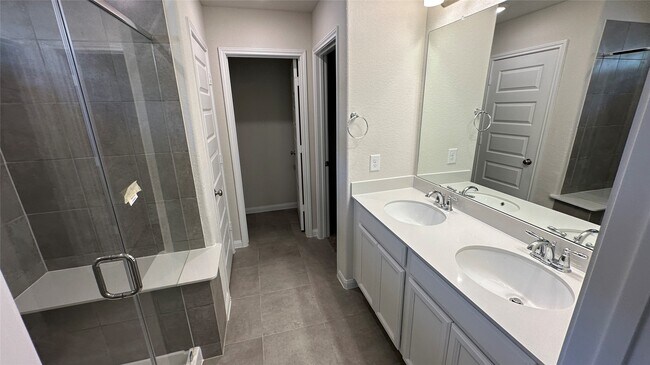Photo - 221 Harper Ridge Dr