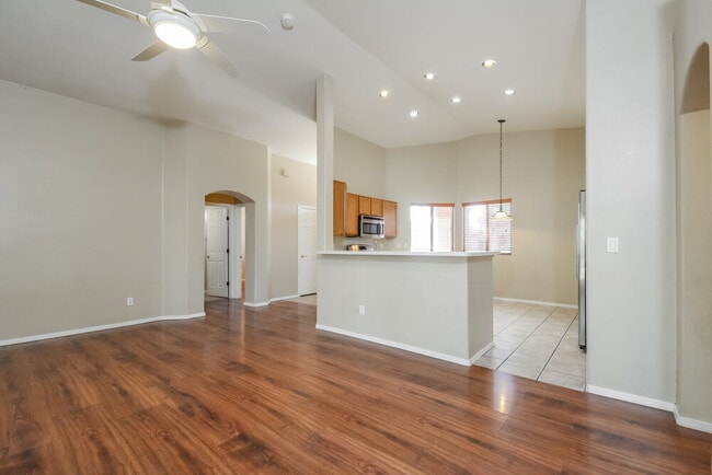 Photo - 8506 N Sayante Way