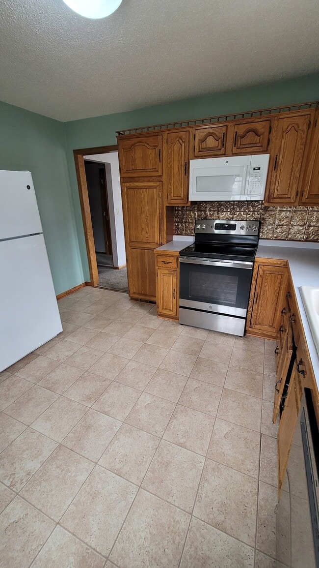 Photo - 326 N 3rd St