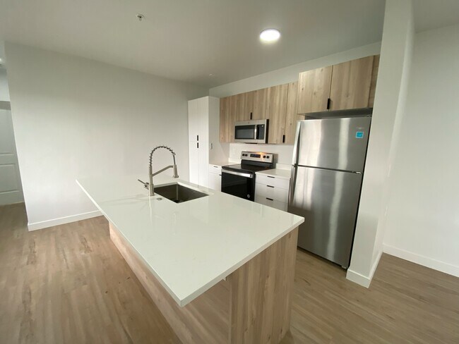 Building Photo - 404 E 5600 S Unit 301 Rental