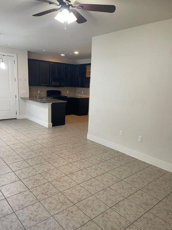 Photo - 2212 Creekside Ln