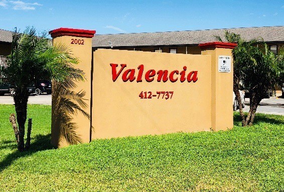 Valencia Apartments - Valencia Apartments