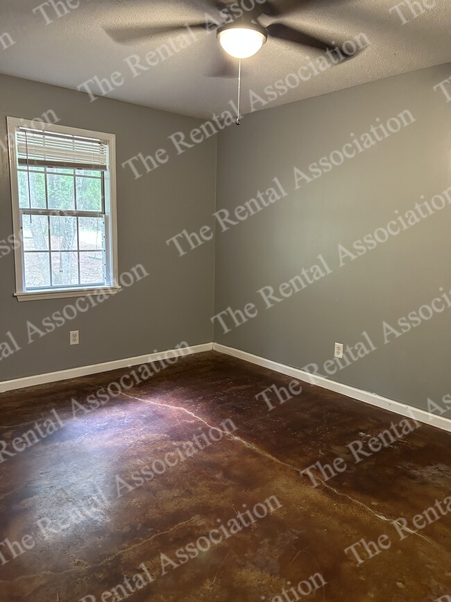 Photo - 207 S Maple St