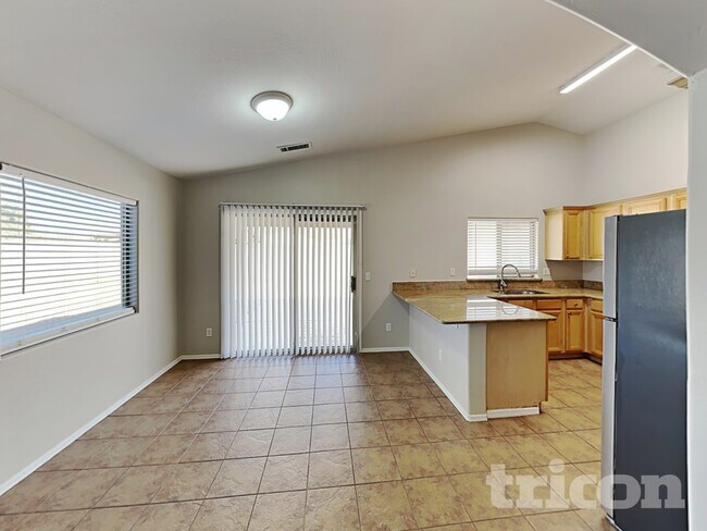 5206 W Pecan Rd