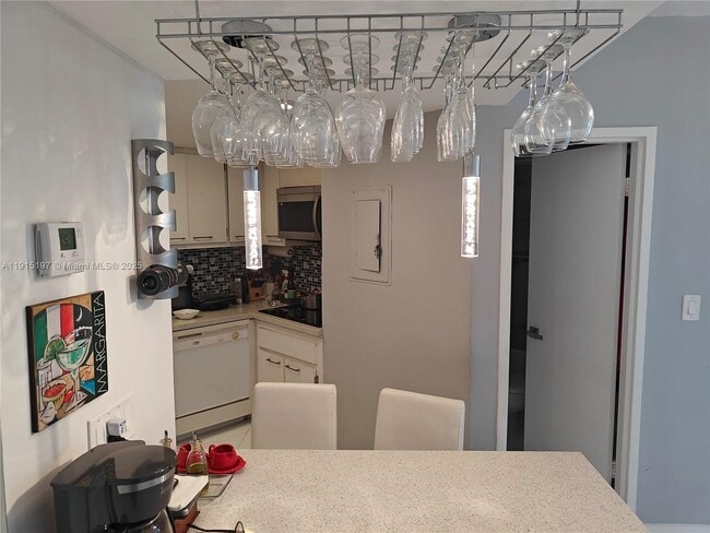 Photo - 801 Brickell Bay Dr Unit 671