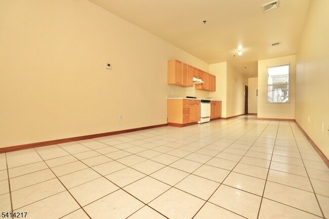 Photo - 138 Fleming Ave Unit 3C