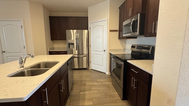 Photo - 2/2.5 Townhome in Prestwick – Garage & Screened Patio