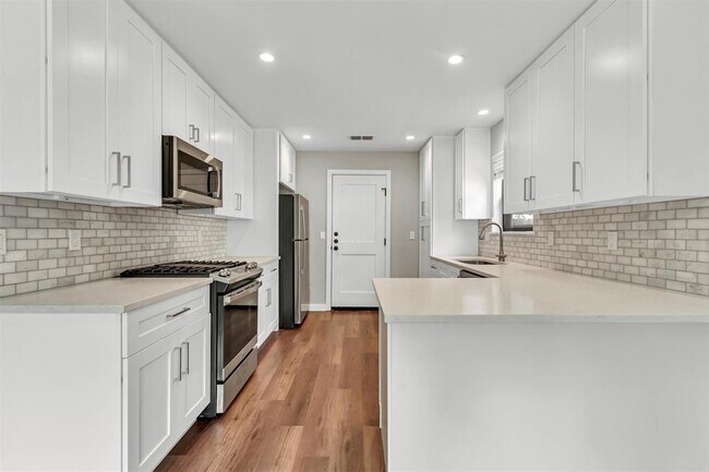 Photo - 4805 Gerona Dr