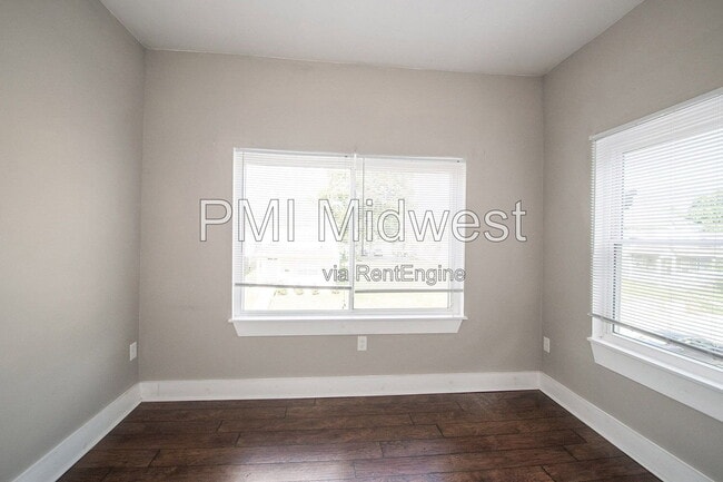 Photo - 2029 N College Ave Unit A
