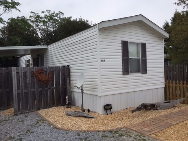 Photo - PCB Rental 3 BR / 1 BA - Convenient to it all!