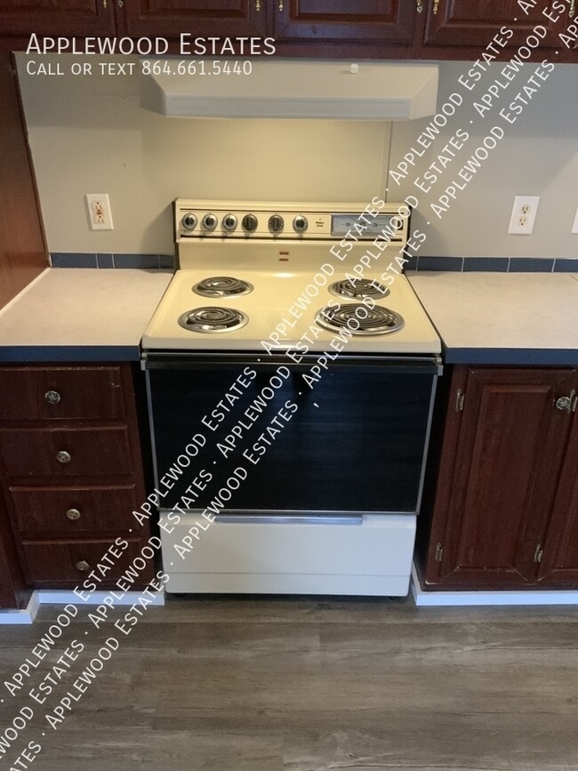 Photo - 253 Pebble Rock Cir