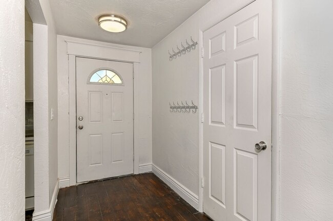 Photo - 3 Bedroom 1 Bathroom Duplex in SW Boise