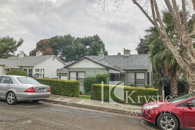 Photo - 8 Fairview Ave