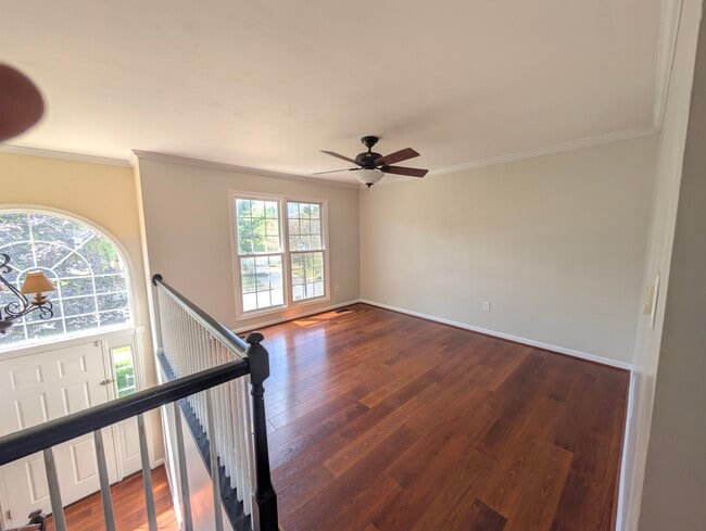 Photo - 212 Silver Stone Dr