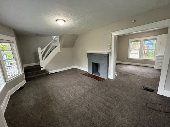 Photo - Three bedroom one bathroom home for rent