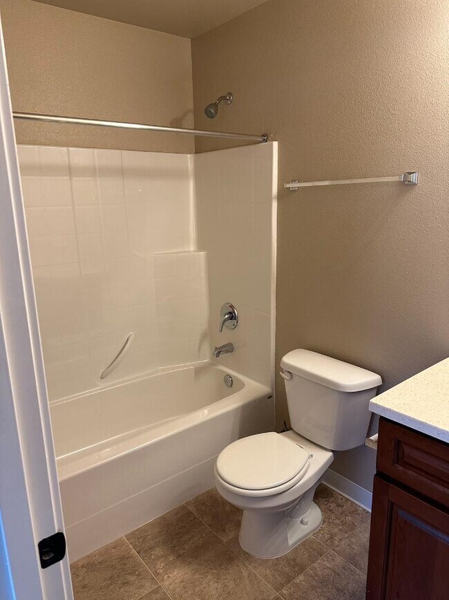 Photo - 5115 Solberg Drive SW