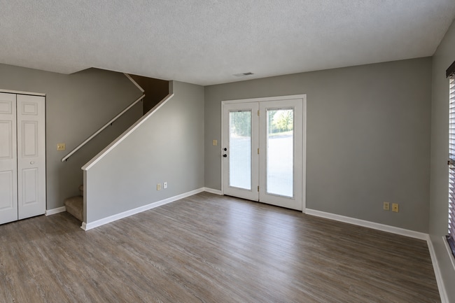 35 Denton Ave