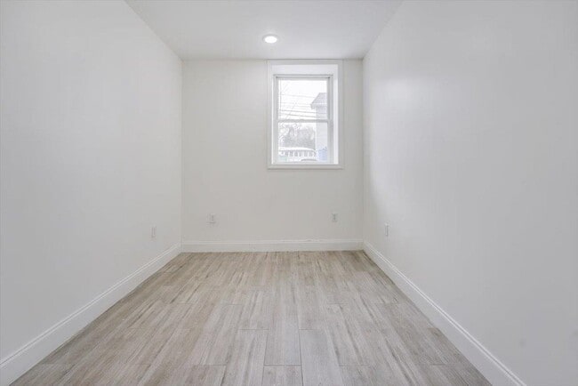 Photo - 260 Palisade Ave Unit 1