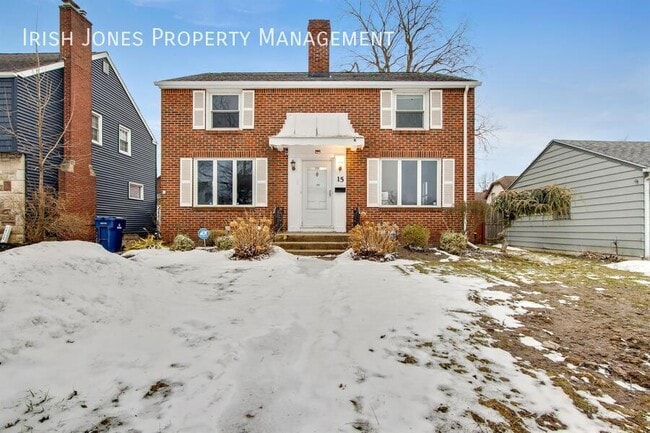 Building Photo - 15 Arbour Ln Unit Apt. 1 - Left